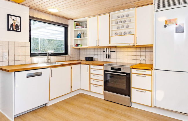 6 Person Holiday Home in Veslos - Photo 5