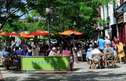 Family-Friendly 4 Bed 3 Bath Downtown Delight - Foto 62