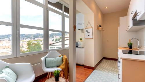 ACOGEDOR Y CON VISTAS - Casco Viejo & Parking - Foto 2