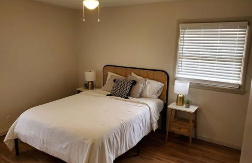 South Side Chic 3Br 1Ba 10mn to McConnell Spirit - Photo 16