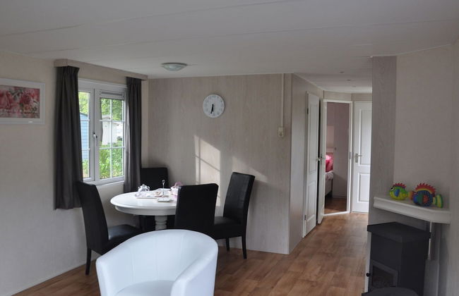 Tidy Furnished Chalet 1 km From a National Park - Foto 17