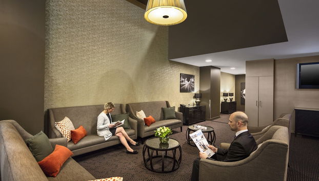 Coin salon dans le hall