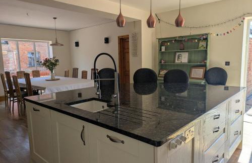 Beautiful Victorian Farmhouse - Foto 4