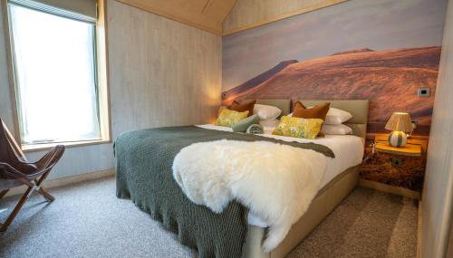 Thyme Lodge 2BR with Hot Tub near Black Mountain - Foto 3