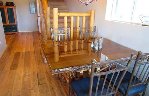 Magnificent Log Cabin with Mountain Views near Yellowstone National Park, Montana - Foto 13