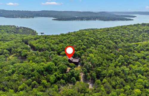 Secluded-Pvt Hot Tub-Free Daily Tickets-Walk to Table Rock Lake - Foto 41