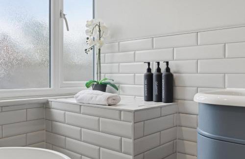 2-Bedroom Cottage Sleeps 5 Free Parking - Foto 9