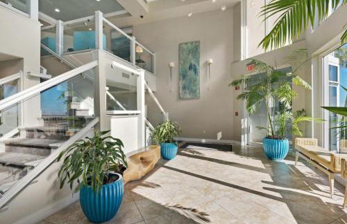 Beautiful Spacious Penthouse 2 Story Beach Front Condo Sleeps 12! - Foto 59