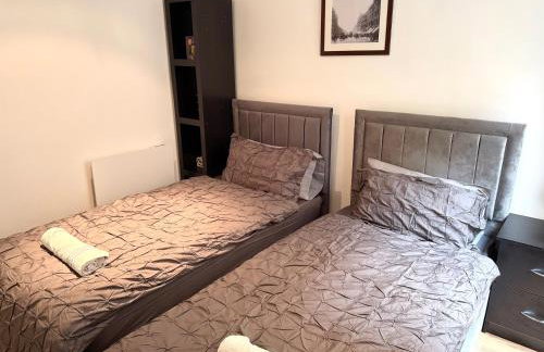 Central Brick Lane 2 Bedroom Flat - Private Patio - Foto 7