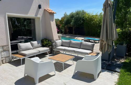 Superbe villa piscine proche ville et mer au calme - Foto 14