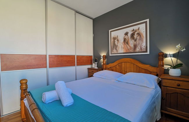 Apartment With Breathtaking sea View - Photo 4