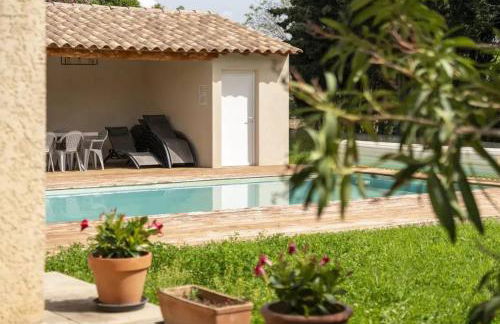 Villa spacieuse avec piscine à Saint-Laurent-la-Vernède - Foto 2