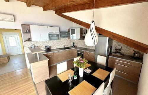 Apartment MORE Island Vis - Photo 9