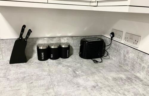 Ibiza Royale -Sleeps 6-Free Parking -Wi-Fi - Foto 29