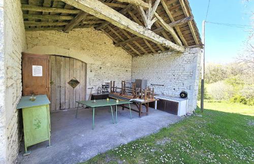 Magnifique ferme rénovée et sa piscine écologique - 15 personnes - 7 chambres - Foto 38