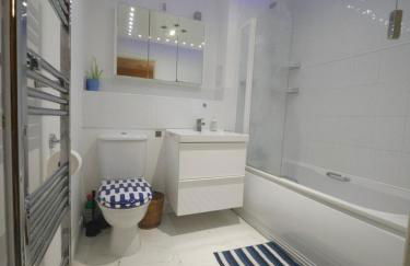 New Build Apartment in Central Northampton - Photo 3