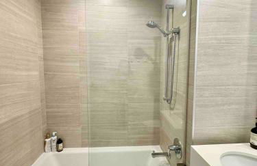 1 Stop to Midtown Amazing View Luxury High Rise Corner 1 Bedroom Apartment - Foto 10