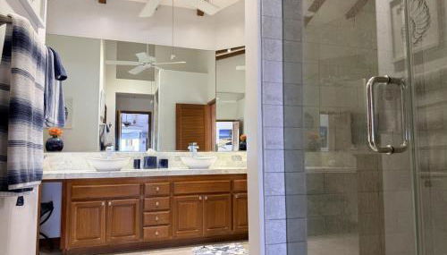 Immaculate Corner Condo with Golf Cart Just Steps to Beach - Foto 3