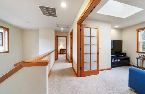 3BR Hot Tub Ocean Views & King Beds Near Beach - Foto 19