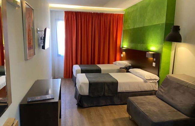 Apartamentos Recoletos - Photo 36