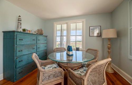 Sawyers Lodge - Historic Soundfront Home, Pool, Hot Tub, Boat Launch, Kayaks, Pets OK, Flex Stays - Foto 23