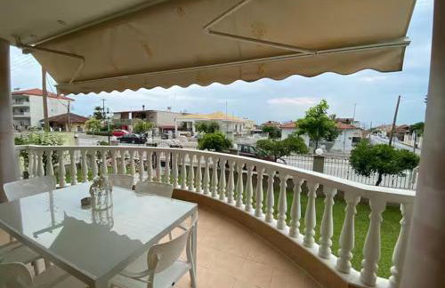 King George - Photo 29