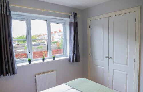 Group-Friendly 4-Bedroom-Guests 7-Ideal for Contractors Stay - Foto 29