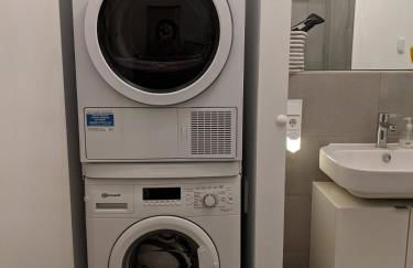 EITHER Private 2B2B OR Shared 1B1B, Luxury, Bright, Spacious - Foto 7