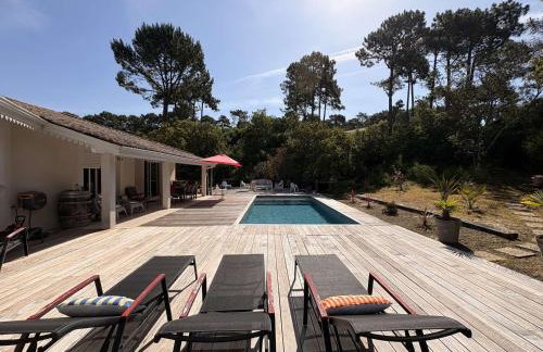 Villa spacieuse avec piscine chauffée, jardin et terrasse à Petit-Piquey - FR-1-736-9 - Foto 11