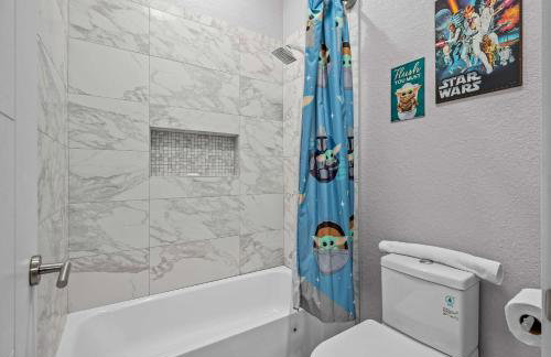 Luxury 6BR Villa w Pool & Cinema 4mi to Disney - Foto 64