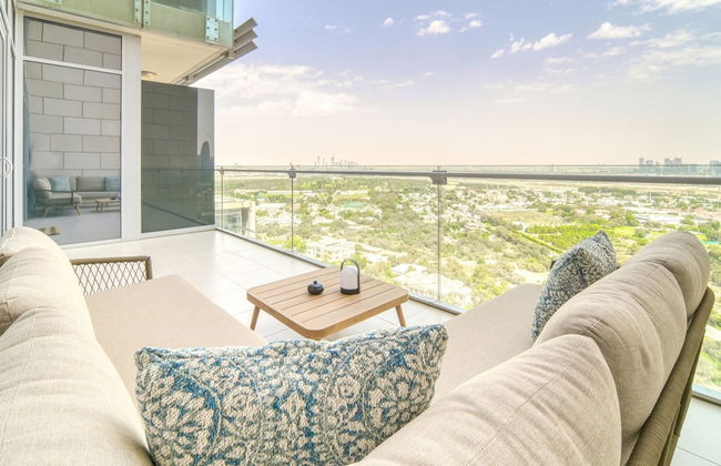 Luxe and Modern Duplex in Difc - Photo 29