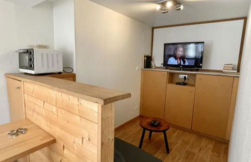 S19 Parking 1 chambre 1 à 2 personnes, facile d'acces A77, Nevers Magny Cours - Foto 12