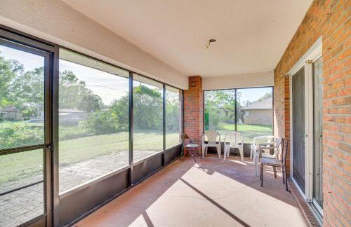 Sunny Palm Bay Home with Screened Porch Near Beaches - Foto 3