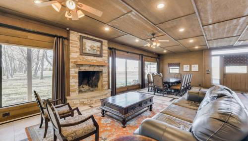 Spacious Ranch Style Home w Cinema Room - Foto 4