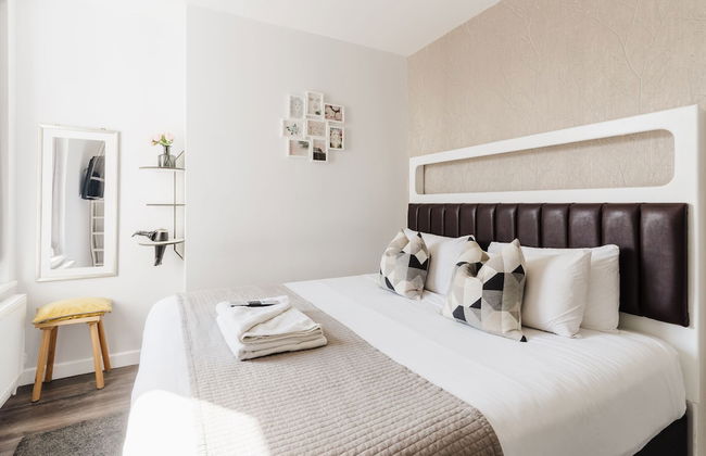 Design Suites Lytham - Photo 34