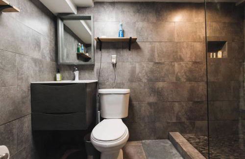 The Hygge Way, 20MIN TO NYC Times Sq - Foto 17