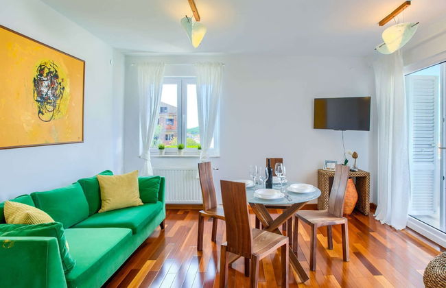 Superb Apartment in Murter with Hot Tub - Foto 5