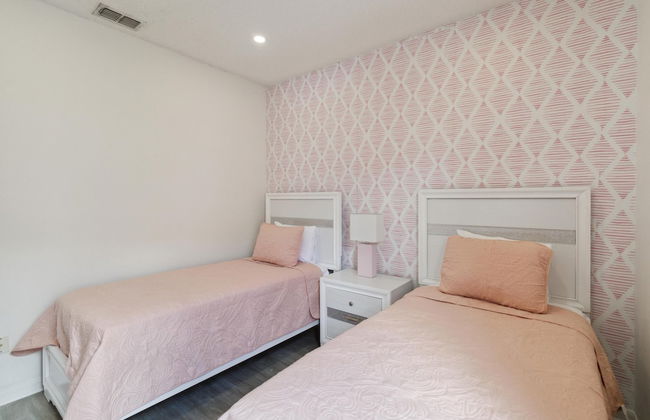 5/3 Pool Home Located in Sunset Ridge Community! - Foto 20