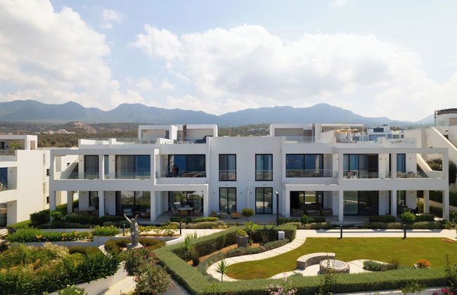 Stylish Two Bedroom Apartment With Gorgeous Sea and Mountain Views - Foto 18