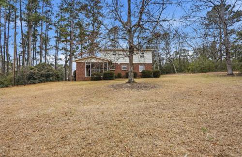 5BR Woodland Retreat on 7 Acres with a Pond - Photo 34