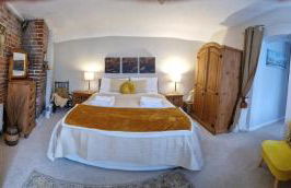 The Old Dairy, comfy 1 bedroom apartment with lounge,bathroom and kitchenette near town, pubs and walks - Foto 3