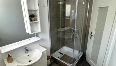 BookieB Apartment by Schmitt - Foto 4, Shower