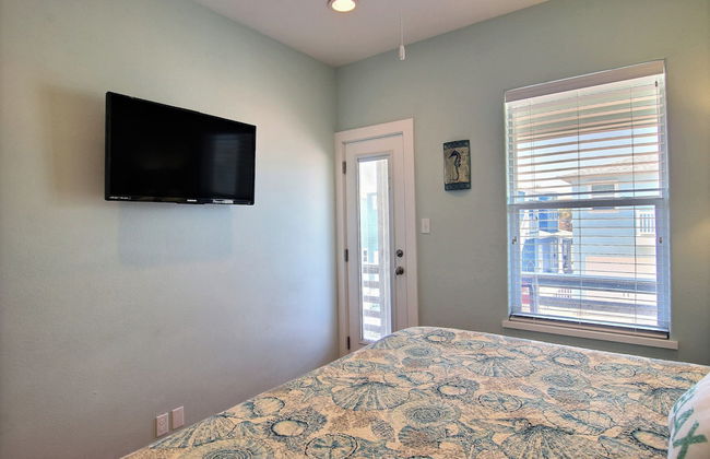 Jumpin' Jellyfish by Silver Sands Vacation Rentals - Photo 14