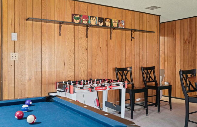 Mountain Magic by Avantstay Firepit Game Room - Pool Table Foosball - Foto 26