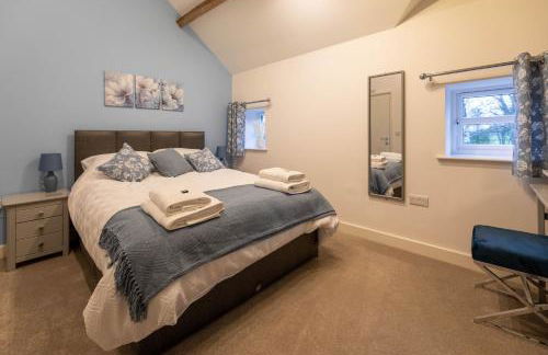 Caer Fedwen Barns Clwyd Cottage Two Bed, Barn Conversion with Private Hot Tub - Foto 11