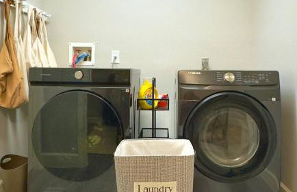 Spacious Family Gem, Close to Lake, Hot Tub - Foto 17