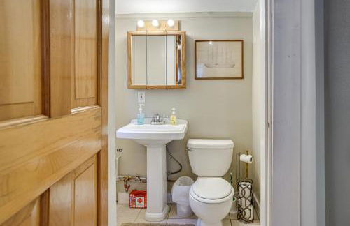 Less Than 1 Mi to Beaches Home with Deck in Oak Bluffs - Foto 8