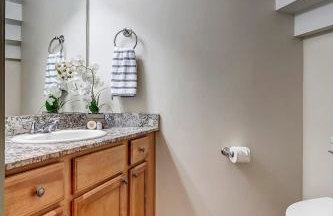 Modern, Insta-Worthy 2B Townhome in Walkable Springfield! - Photo 22