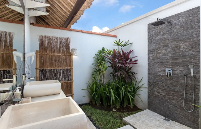 Villa Candi Kecil Empat by Villa Finder - Foto 16