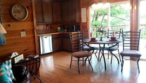 Wonderful Mountain Cabin Rental with a Fire Pit in Smithville, Oklahoma - Foto 3